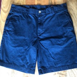 Vineyard Vines 9in Breaker Shorts (34)